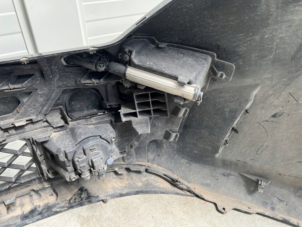 фото №16, Бампер передній renault laguna iii gt ксенон