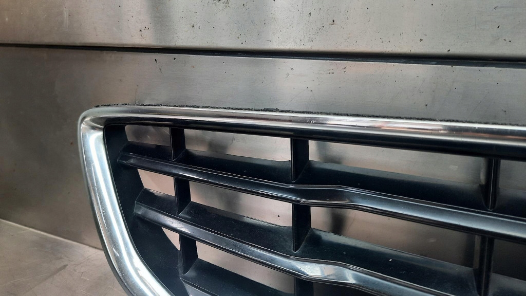 фото №9, Решётка радиатора решётка радиатора решётка радиатора оригинальный номер 31353120 volvo v40 ii 12-19r повреждённый