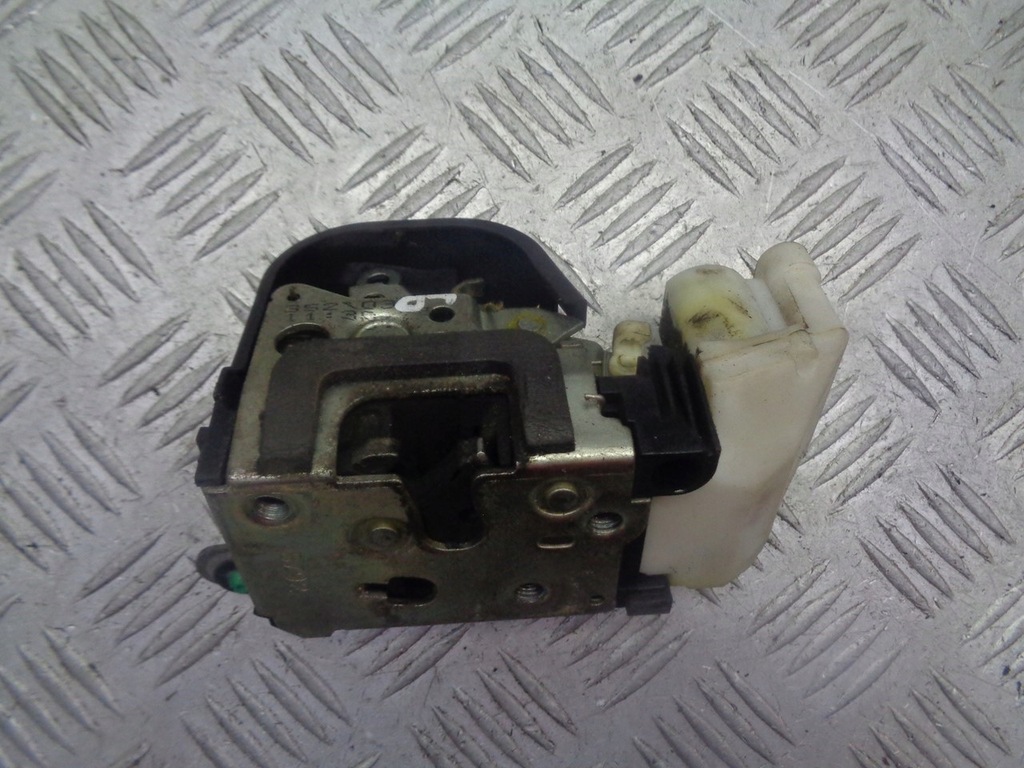 фото №2, Замок дверь левый перед alfa romeo 147 6pin