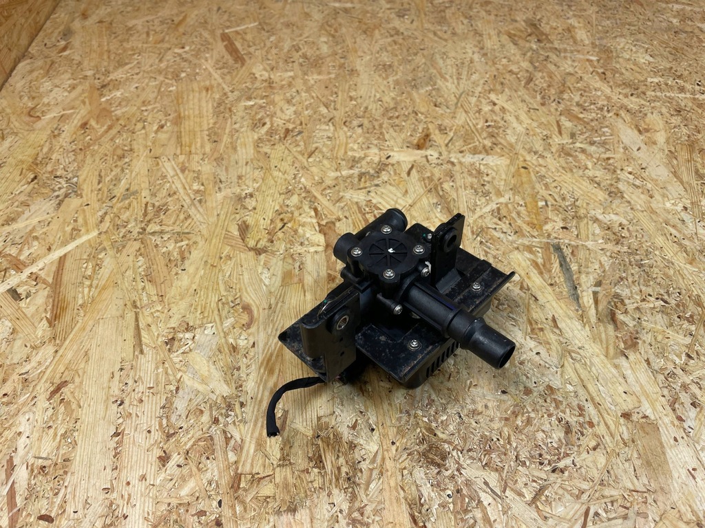 фото №5, Дополнительная насос клапан wody hyundai kona i ev электрик v3k4000 2019-