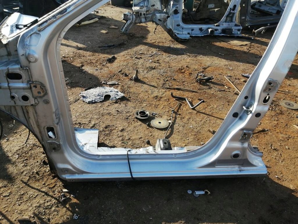 фото №1, Поріг блок двигуна лівий dacia sandero ii stepway