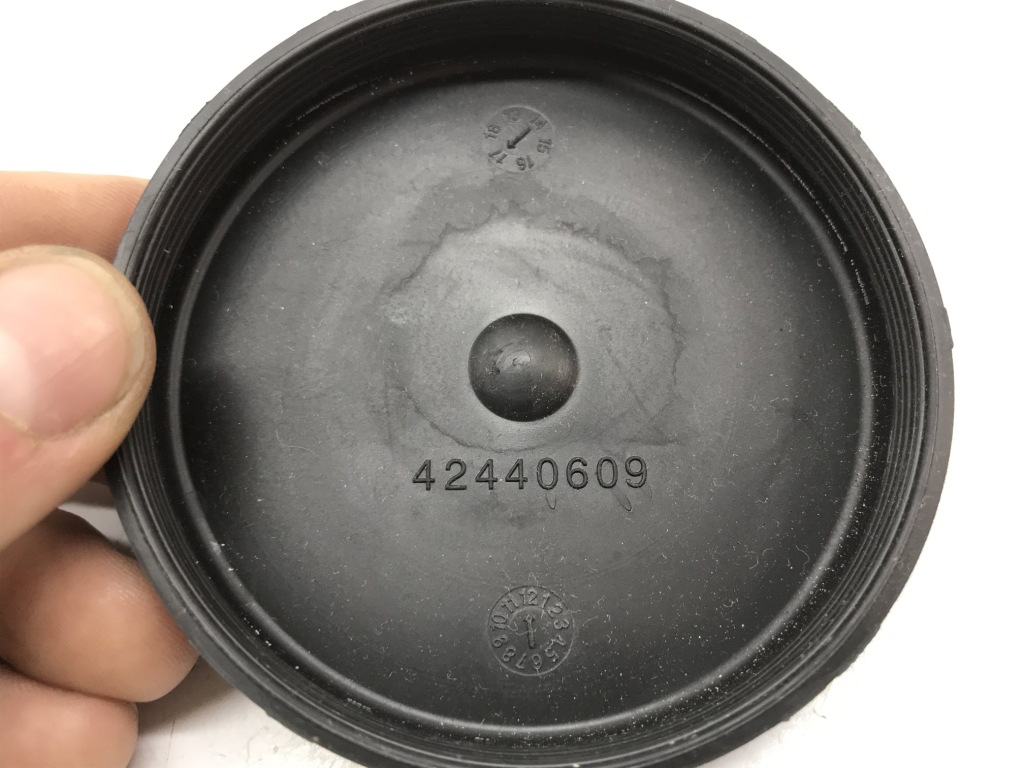 Dacia renault peugeot заглушка кришка фари перед 42440609 Оригінал