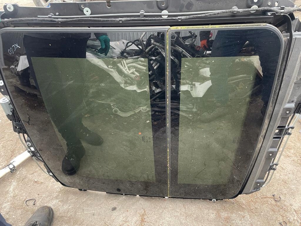 фото №8, Панорама комплектная стекло volvo xc60 09-17