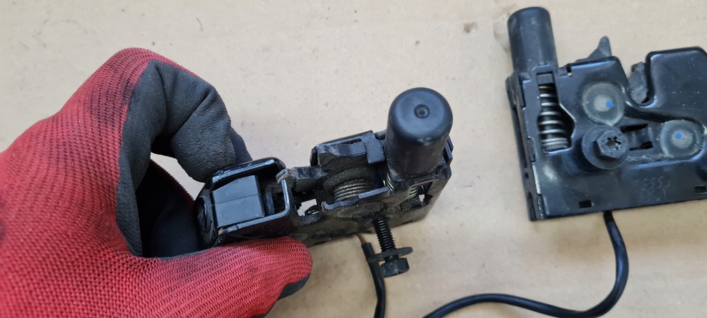 фото №6, A7 4g замок капот перед 4g0823509c a6 c7 4g