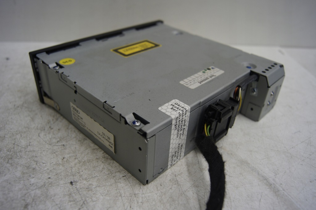 фото №9, Радио cd + чейнджер audi a3 8p 3d