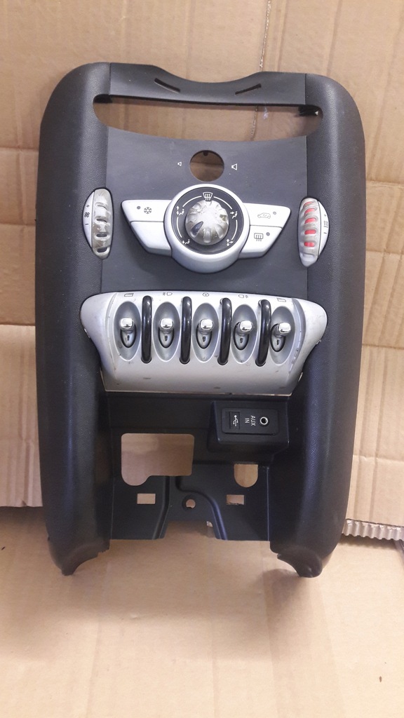 фото №1, Mini cooper r56 панель консоль середня