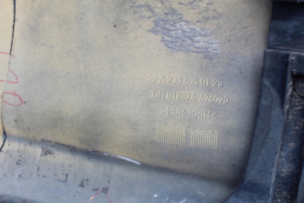 фото №8, Бампер задняя задний оригинальный номер mercedes sl r230 w230 sl350 sl500