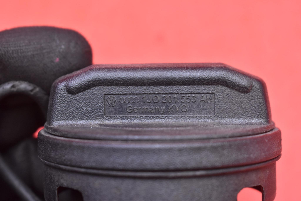 фото №7, Крышка заливной топлива 1j0201553ah vw golf 6 vi plus 08-15