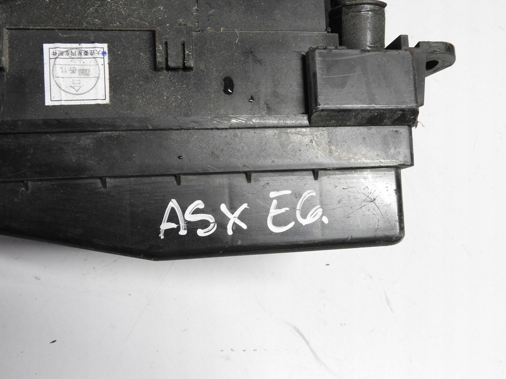 фото №8, Mitsubishi asx 1.8 did 10-12 коробка запобіжників 8565a024