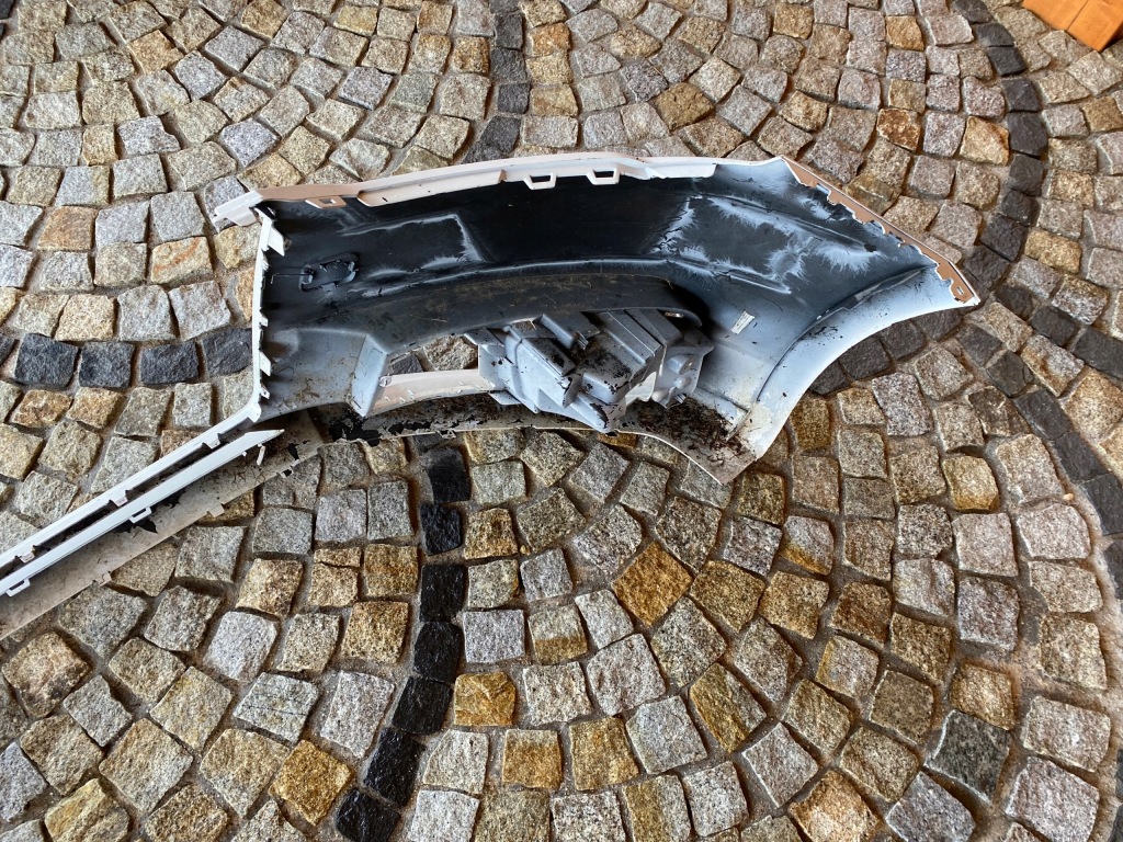 Audi a1 8xa lift s line бампер перед 8xa807437 оригінал Доставка