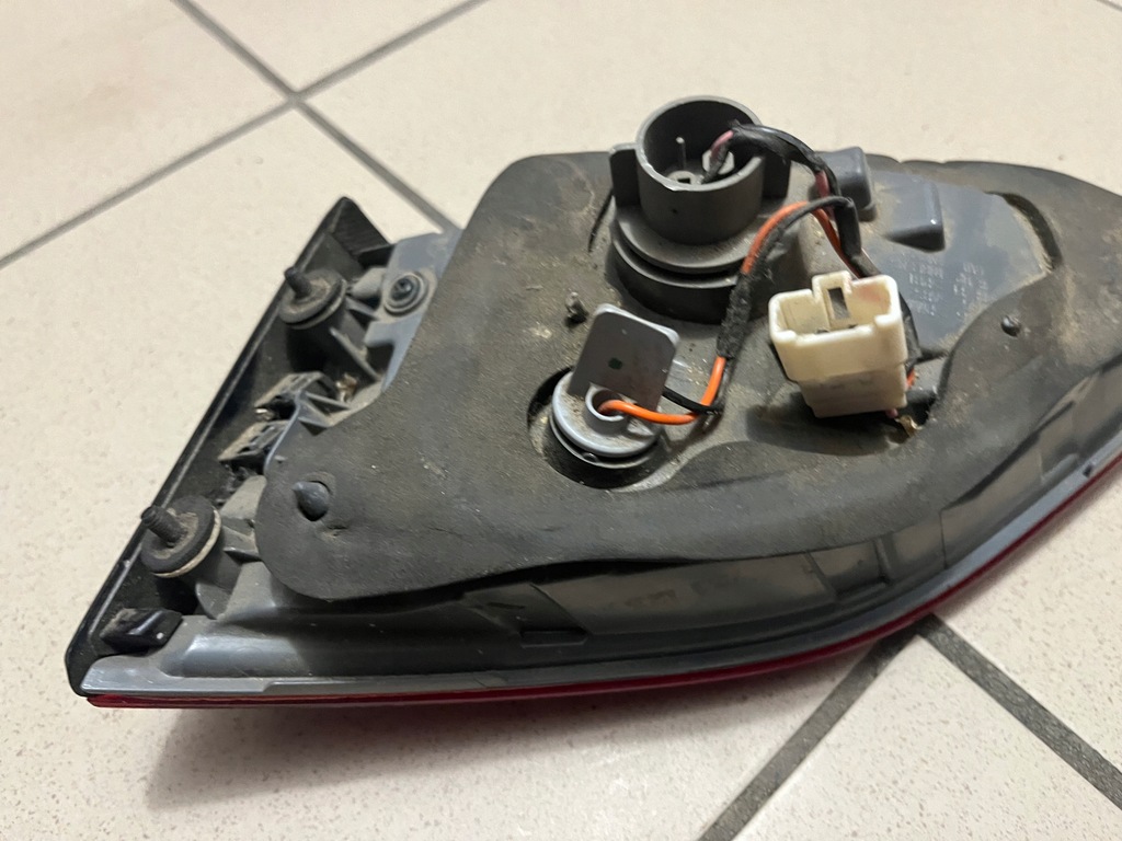 фото №10, Hyundai i30 i-30 kombi лампа задняя задняя левая w крышка