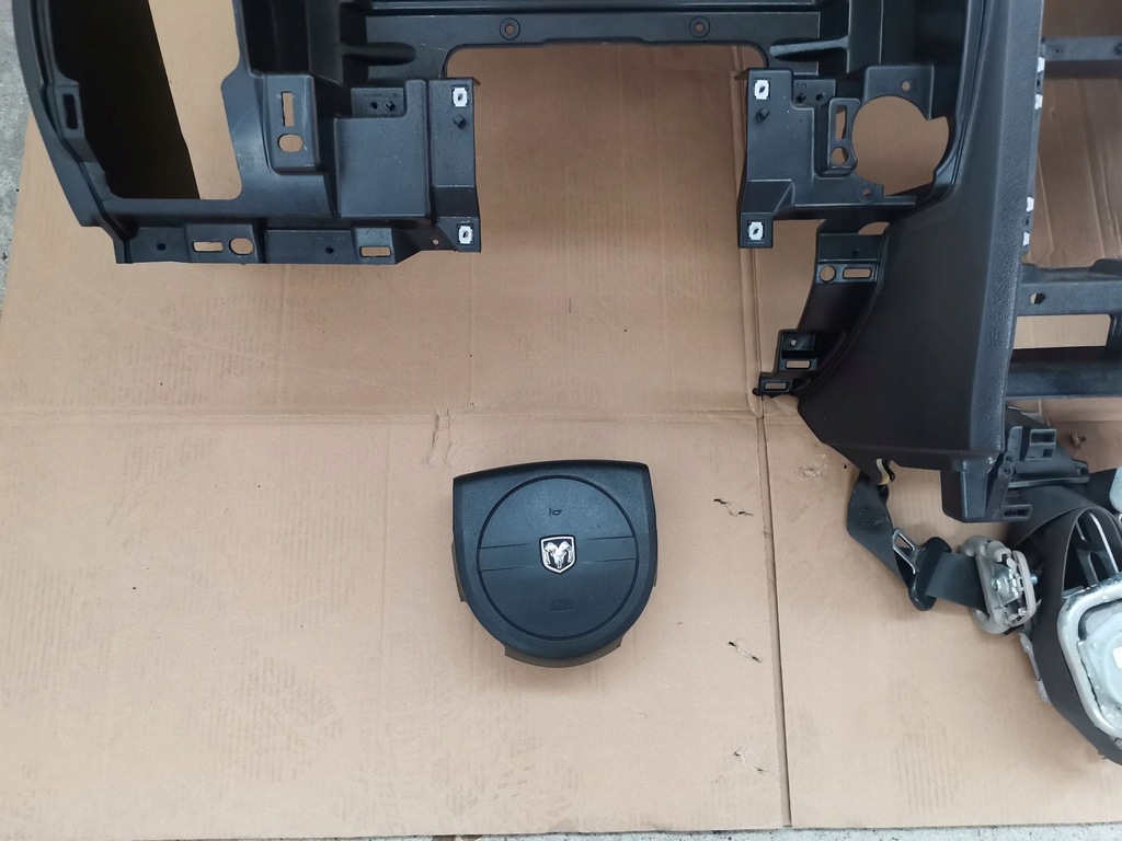 фото №4, Dodge charger 05-10 панель приладів консоль подушки безпеки подушка безпеки