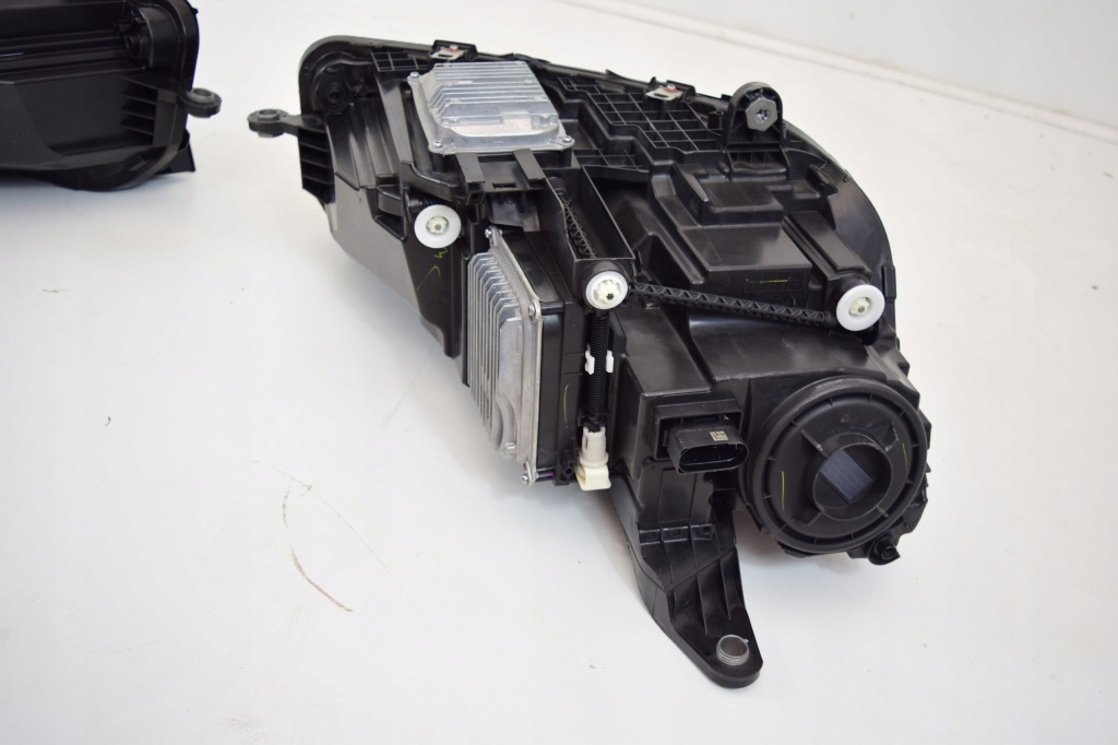 фото №11, Mercedes gle w167 лампа multibeam led правая перед