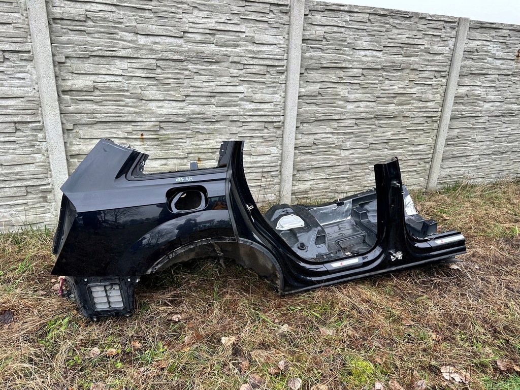 фото №1, Q7 sq7 4m крила правий задній поріг блок двигуна середній чорний ly9z