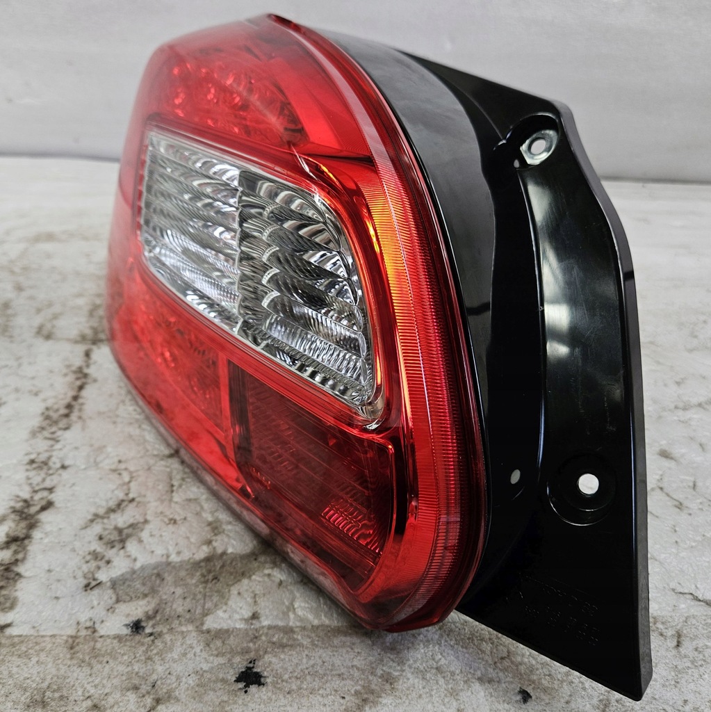 фото №12, Левая задняя лампа mitsubishi space star ii 2 lift 15- led 8330b021