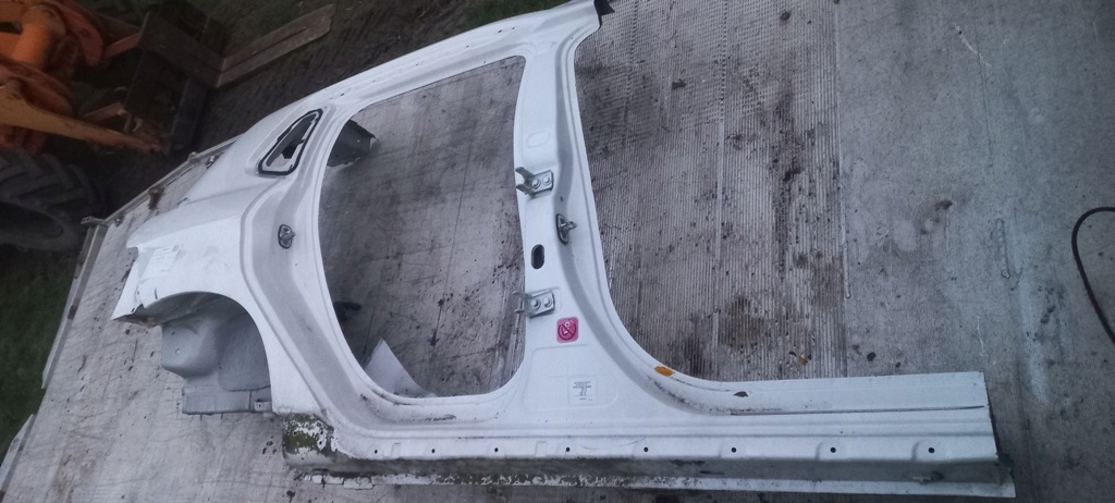 фото №6, Крила чверть поріг блок двигуна середній правий задня задній peugeot 2008