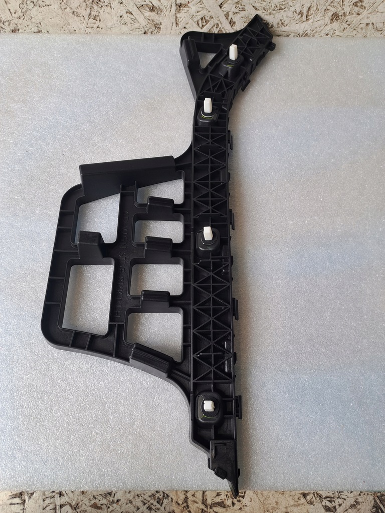 фото №1, Kia ceed iii kombi направляющая бампера левый задняя