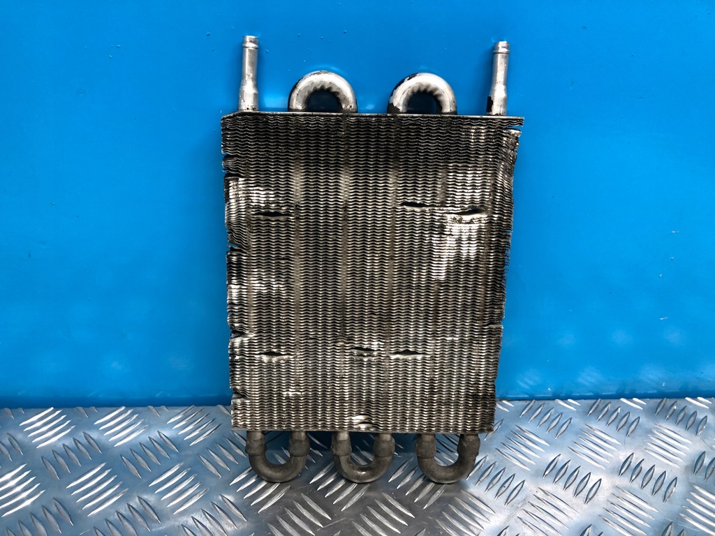 фото №1, Mercedes w211 радиатор масла 2,2 cdi