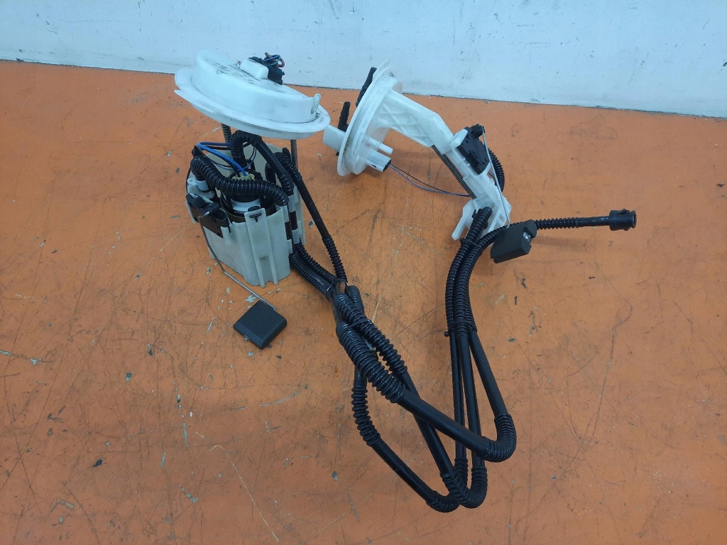 Mercedes c-klasa w 204 07-14 насос паливна / система вимірювальний a2044700694 Недорого