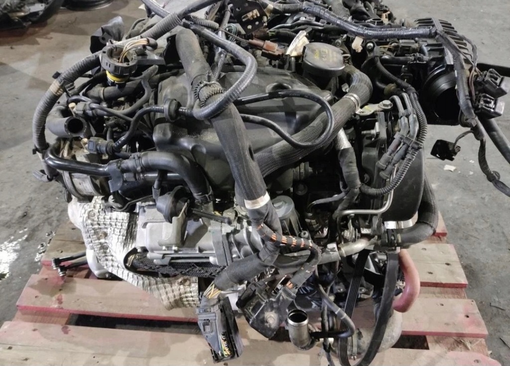 фото №1, Двигун xf xj rover discover range rover 3.0 306dt 104000km 2014 блок двигуна