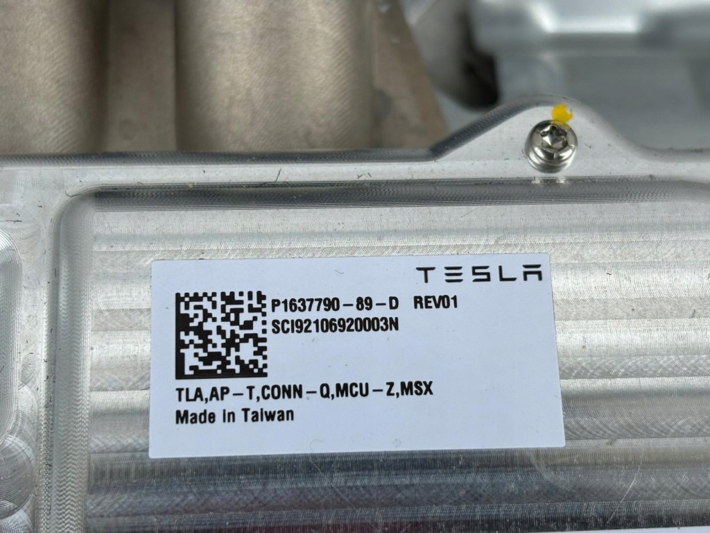 фото №5, Tesla 3 s plaid бортовой компьютер блок управления 1637790-89-d