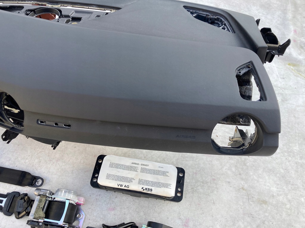 фото №7, Audi tt 8s приборная панель приборная панель консоль подушки безопасности ремни