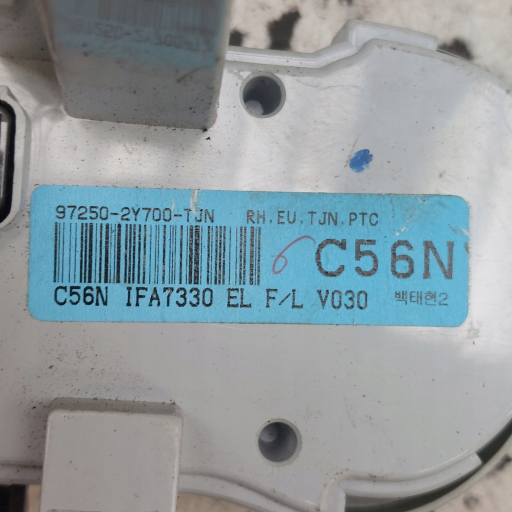 фото №13, Hyundai ix35 1,7crdi 2013 панель кондиционера новый