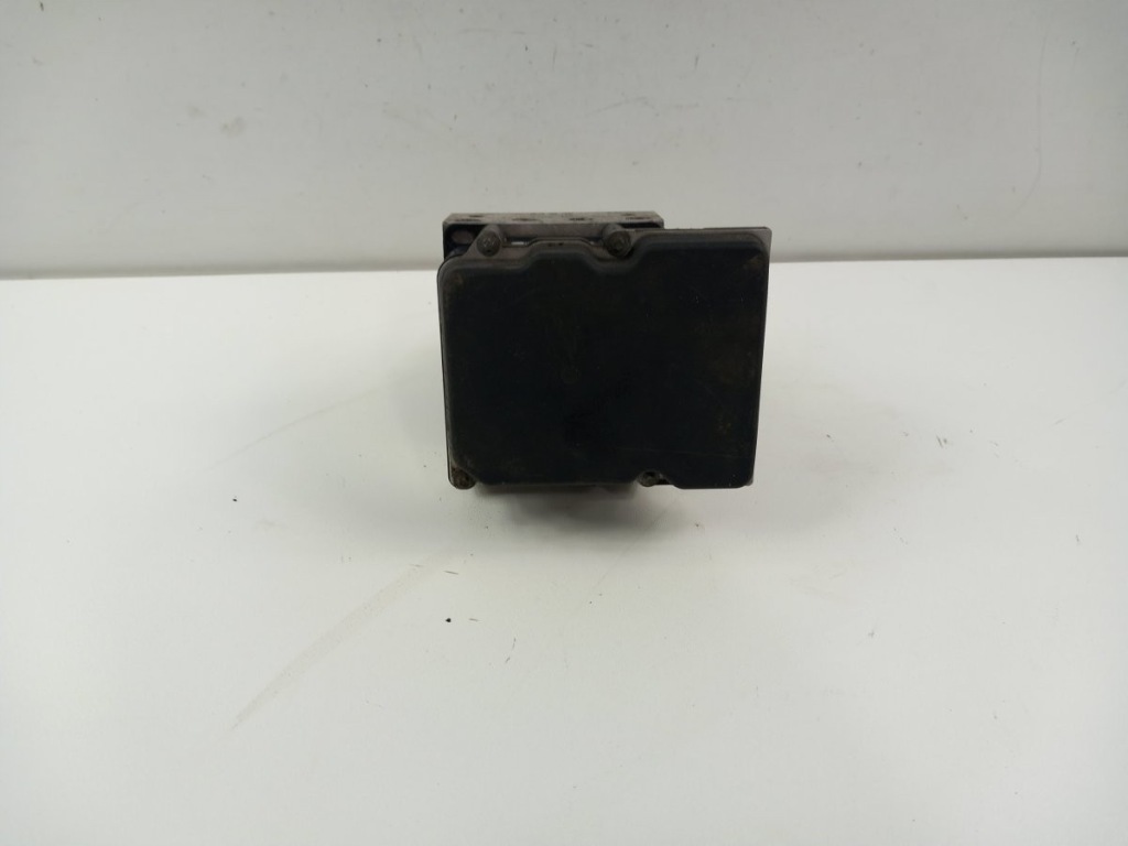 Mercedes sprinter w906 насос abs a0074313812 Недорого