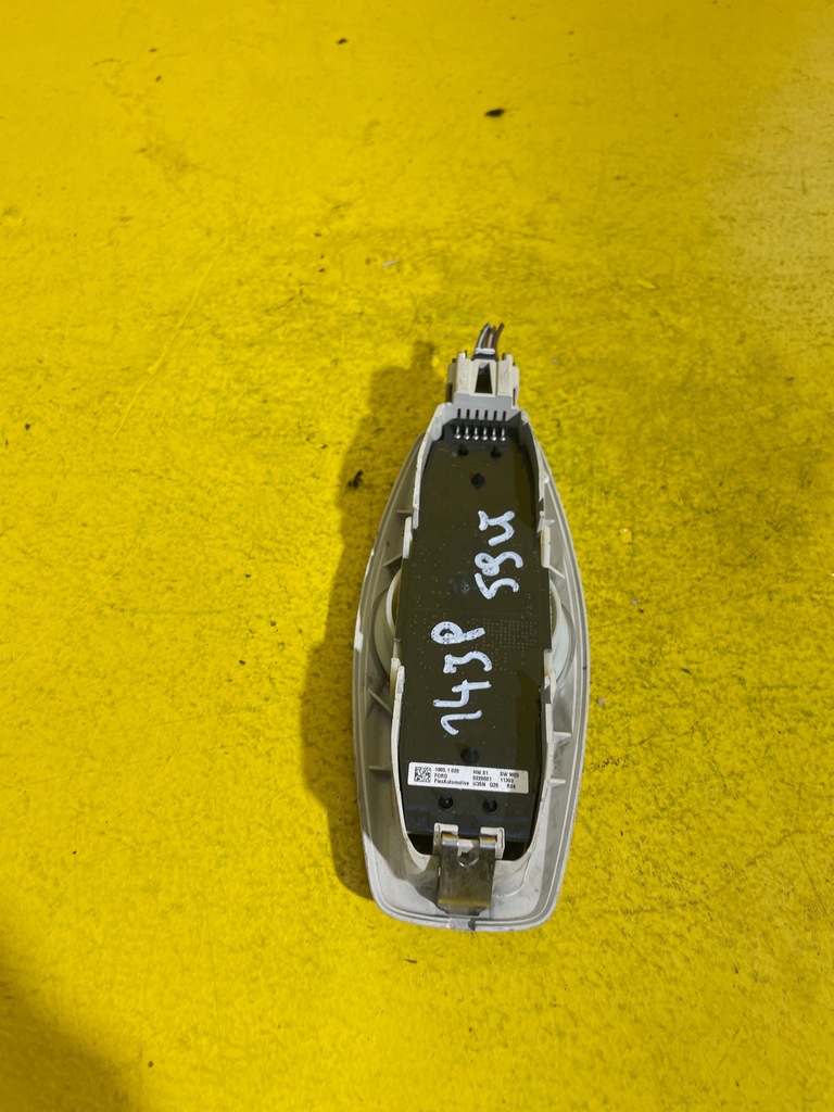 фото №7, Ford focus mk3 - лампа стельовий 0220001