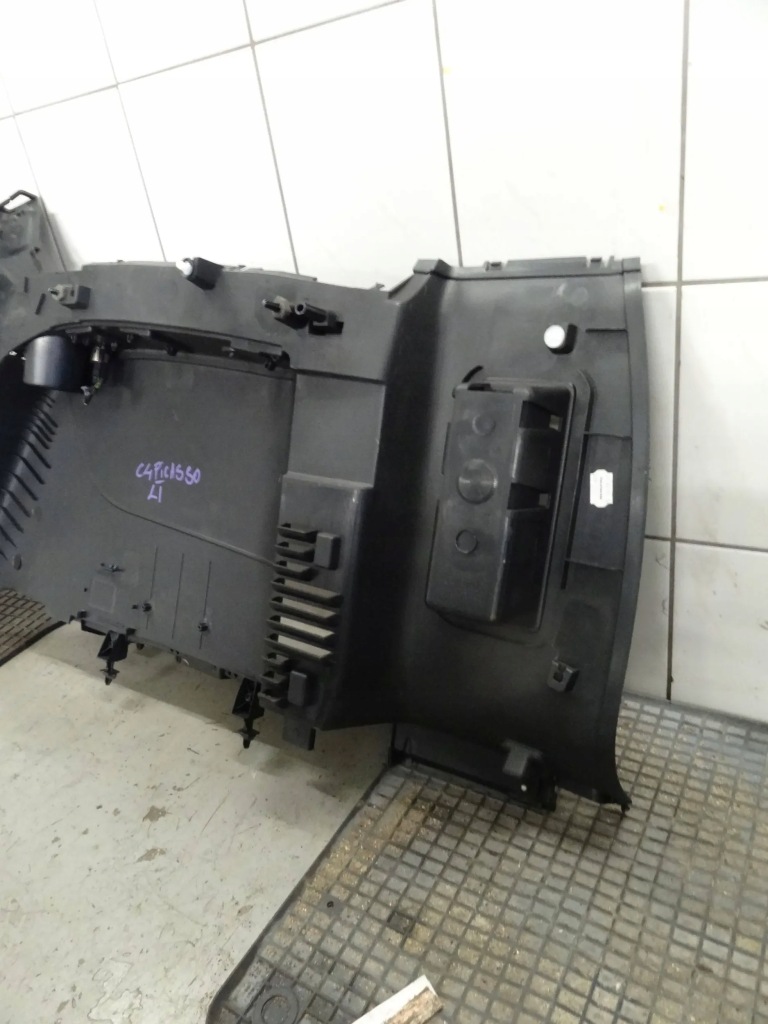 фото №13, Citroen c4 grand picasso 2011 lift обивка багажника правый задняя