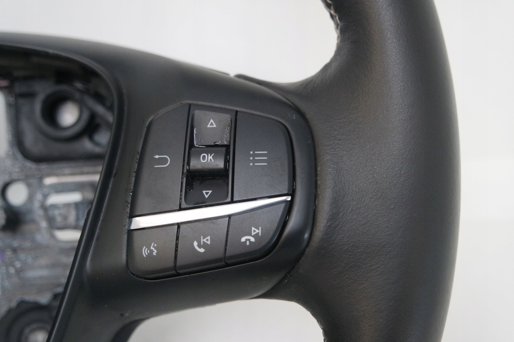 фото №9, Воздуховод кожа multi с подогревом ford focus mk4