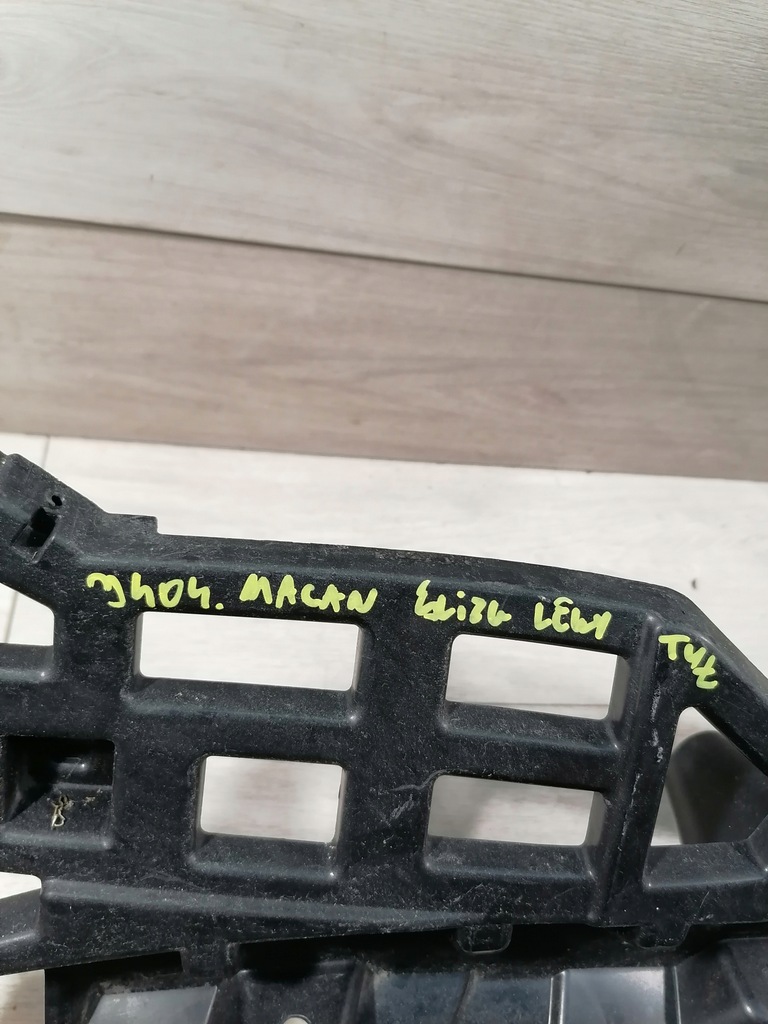 фото №9, Macan направляющая бампер левый задняя 95b807253c