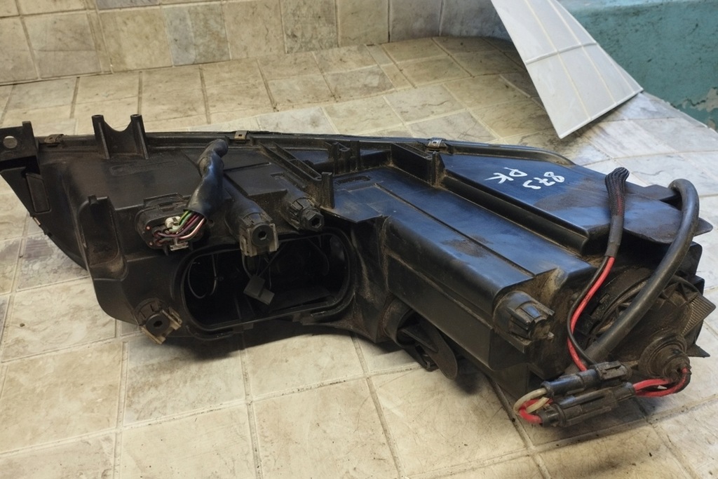 фото №11, Лампа ліва передня mazda 6 sedan gg f014003902 2.0l бензиновий 108kw 2006