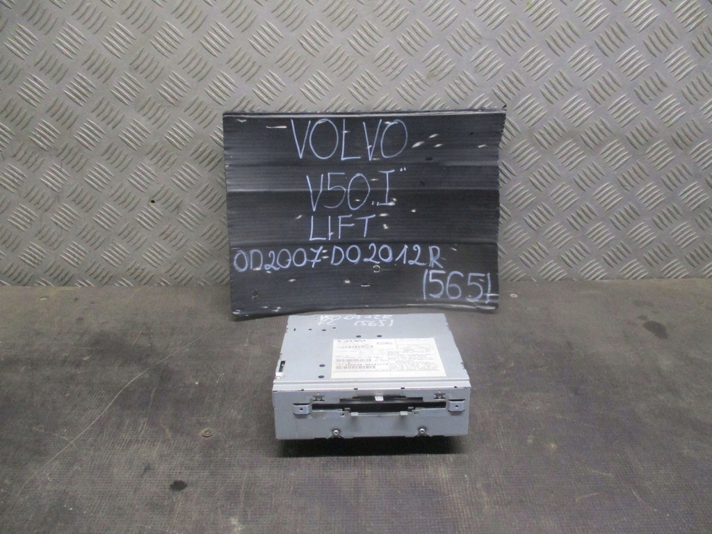 фото №1, Радіо 31328059 volvo v50 lift 08-12 r.
