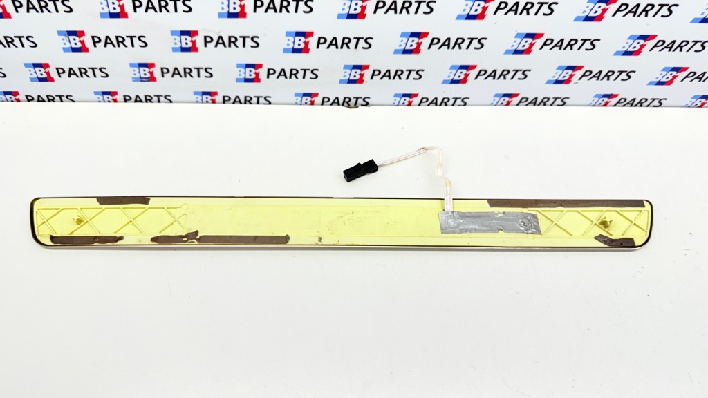Mercedes w117 w246 накладка накладка порога  ліва підсвічена led a2466805300 Недорого