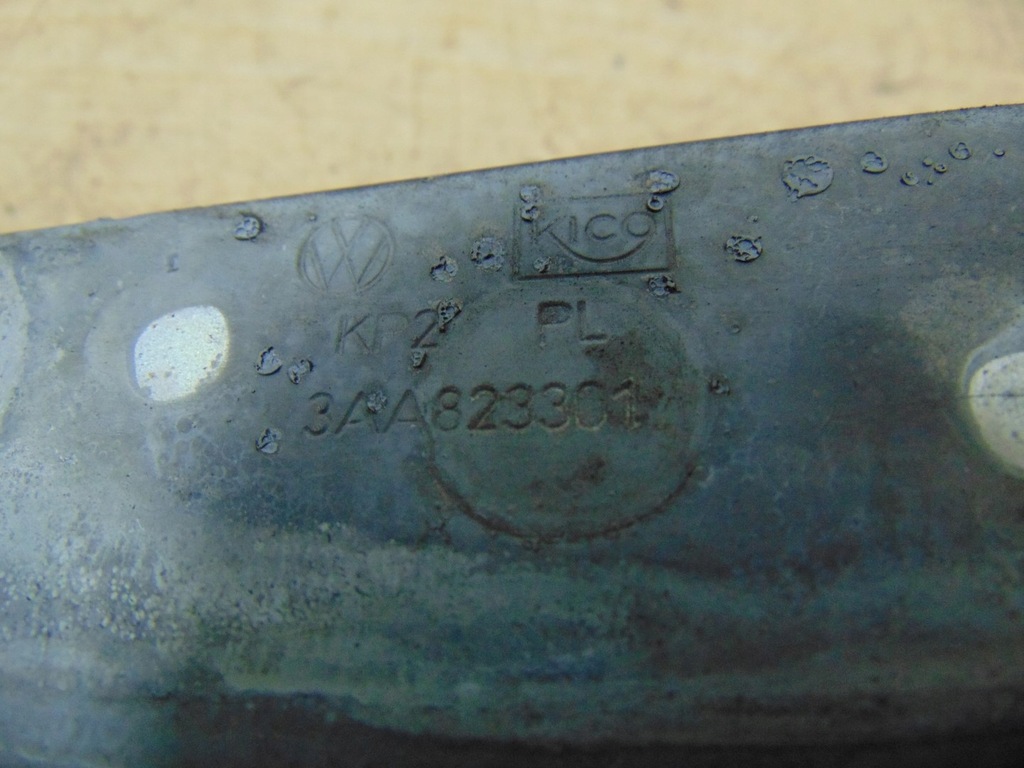 фото №9, Петля капот левый vw passat b7 3aa823301