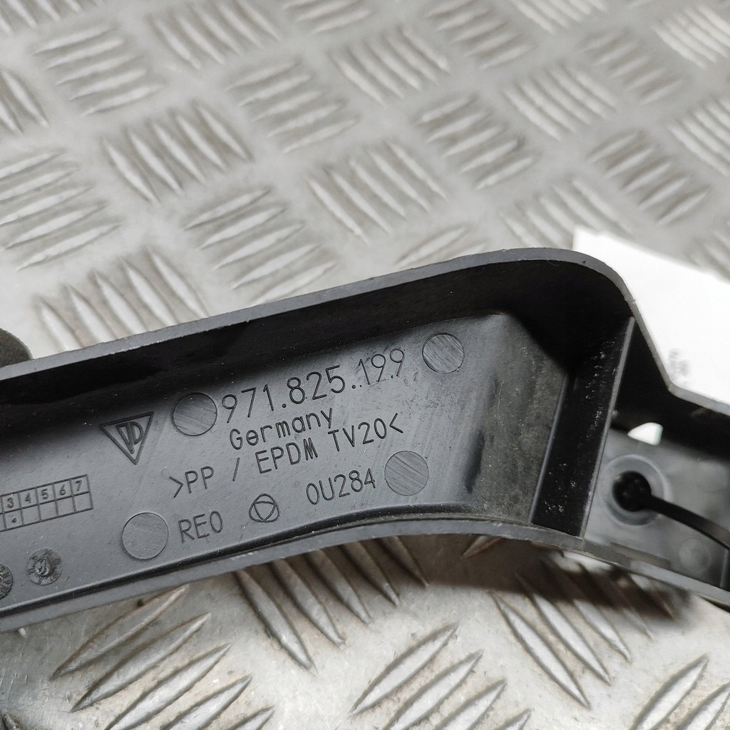 фото №7, Porsche panamera 971 2018 другая часть подвеска