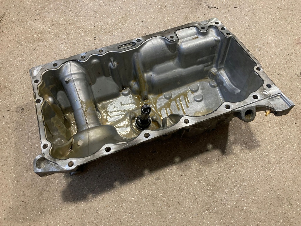 Поддон масляная bmw 3 g20 g21 8580124 в Украине