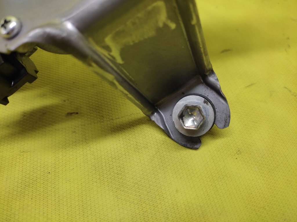 фото №7, Mazda 6 моторчик двірники задня 8496000532