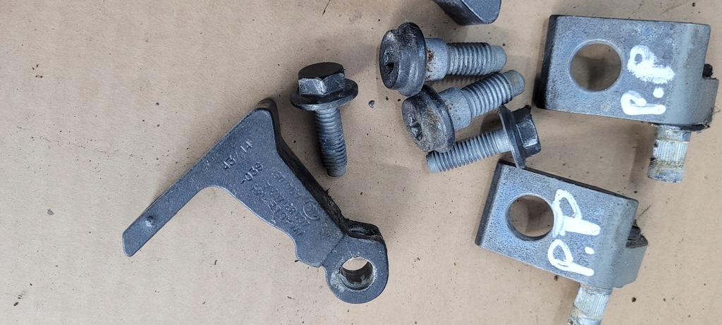 фото №8, A6 c7 4g s6 петля петли дверь правое правый перед передние lz7s