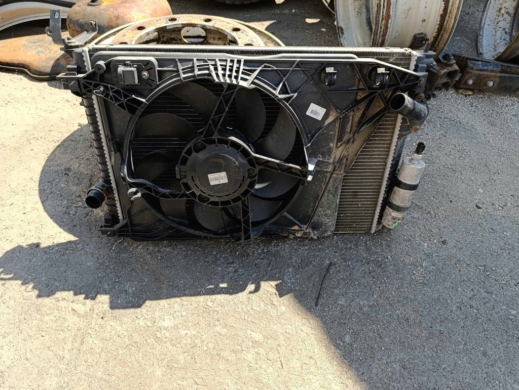 фото №1, Комплект радиатор с вентилятор nissan qashqai j10 1.6 dci