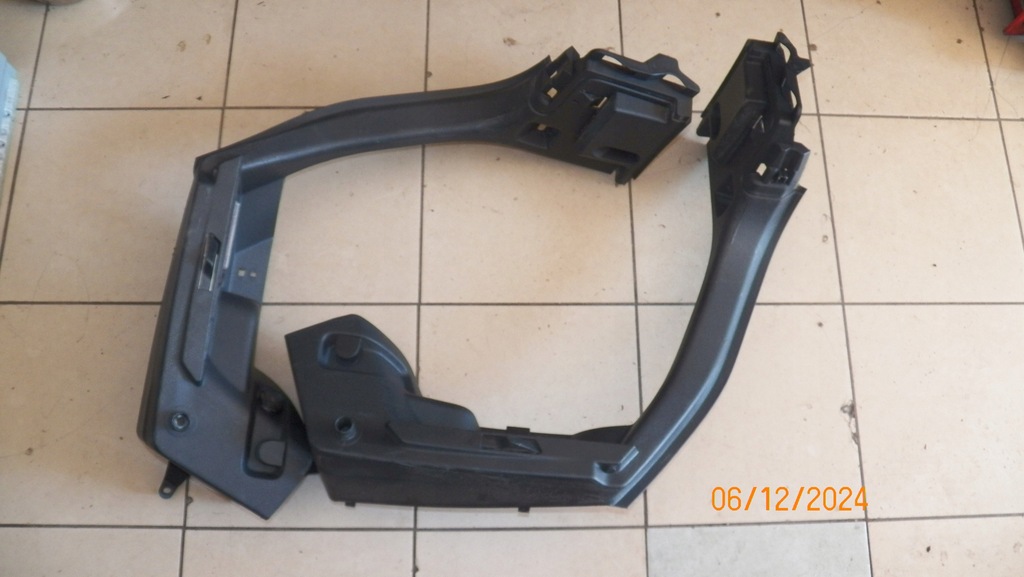 фото №1, Обшивка обшивка стойка багажника vw golf vii r-line 1.0 5g6867761e