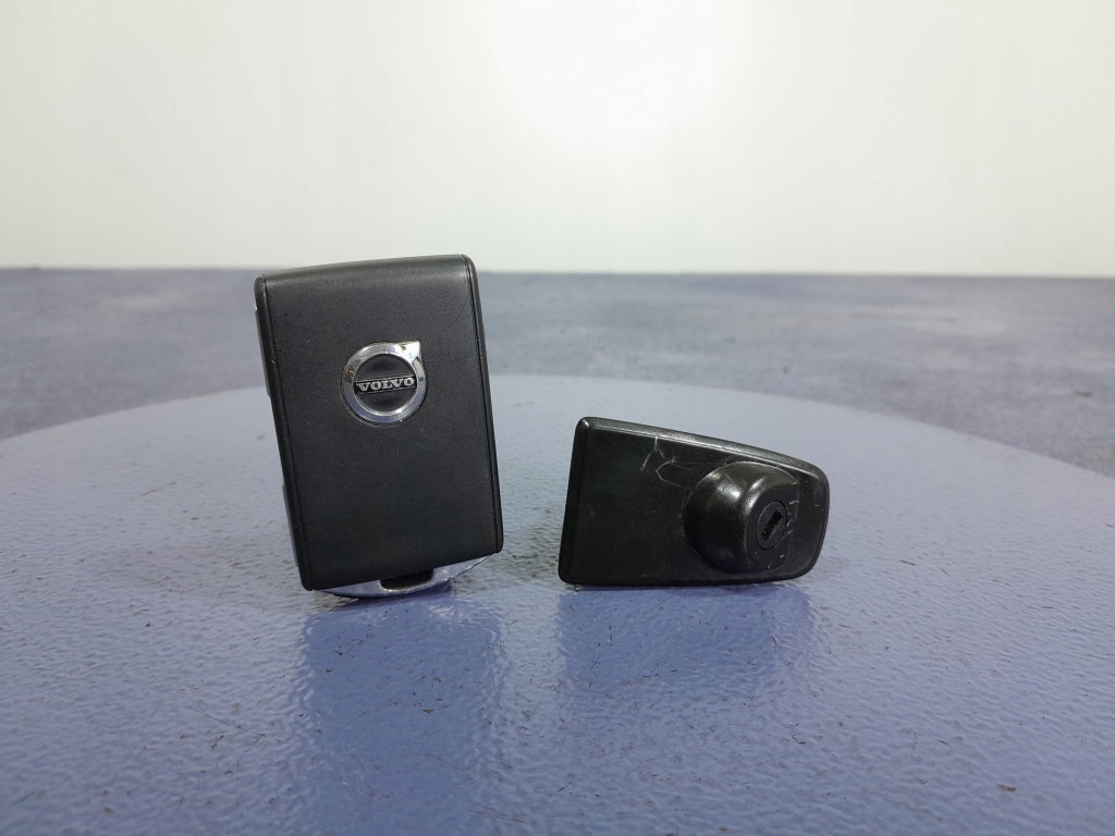 фото №1, Volvo xc90 ii ключ pilot keyless вкладка замка 31419598