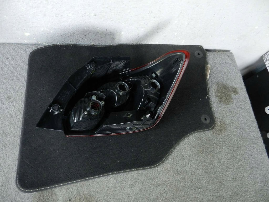 фото №2, Mitsubishi space star ii лампа ліва задня задня eur