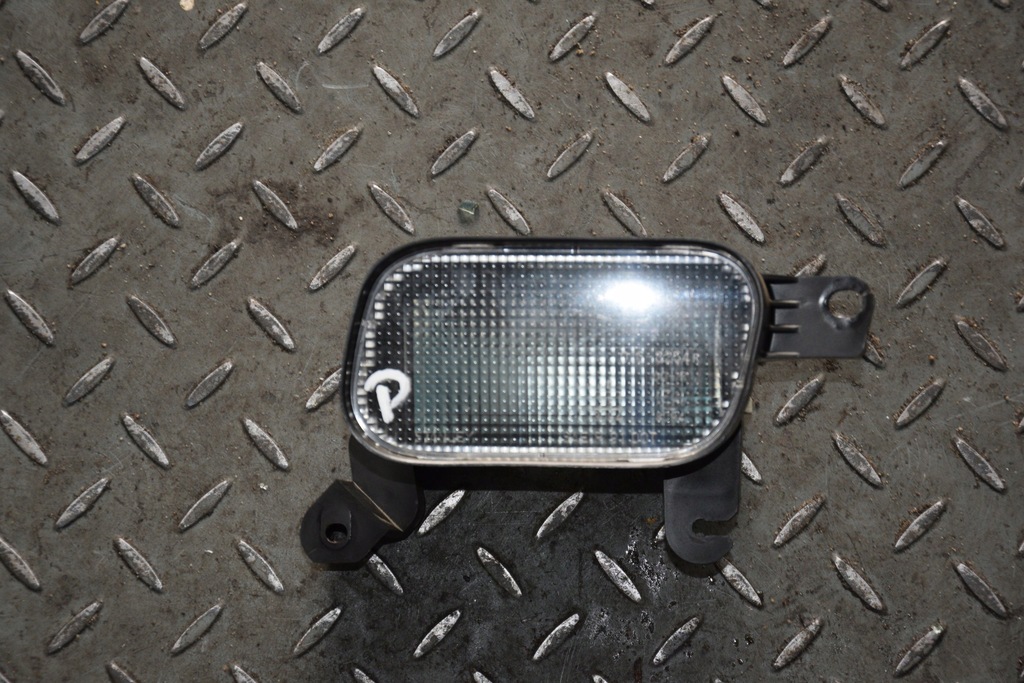 фото №1, Лампа заднего mazda 323c