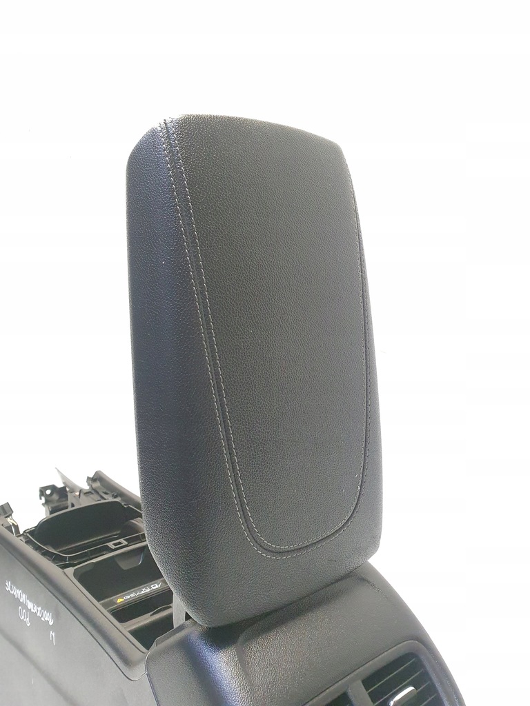 фото №5, Insignia b тунель середній підлокітник зарядний пристрій