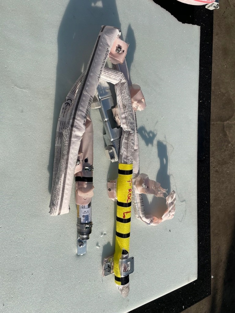 фото №1, Vw t-roc шторка безпеки повітряна ліва 2ga880741g права 2ga880742g