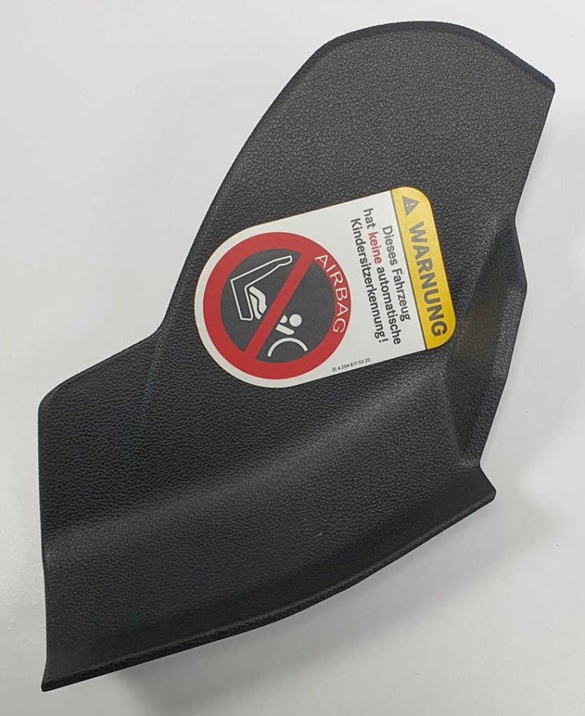 фото №1, Заглушка захист консолі права mercedes w245 a1696800278