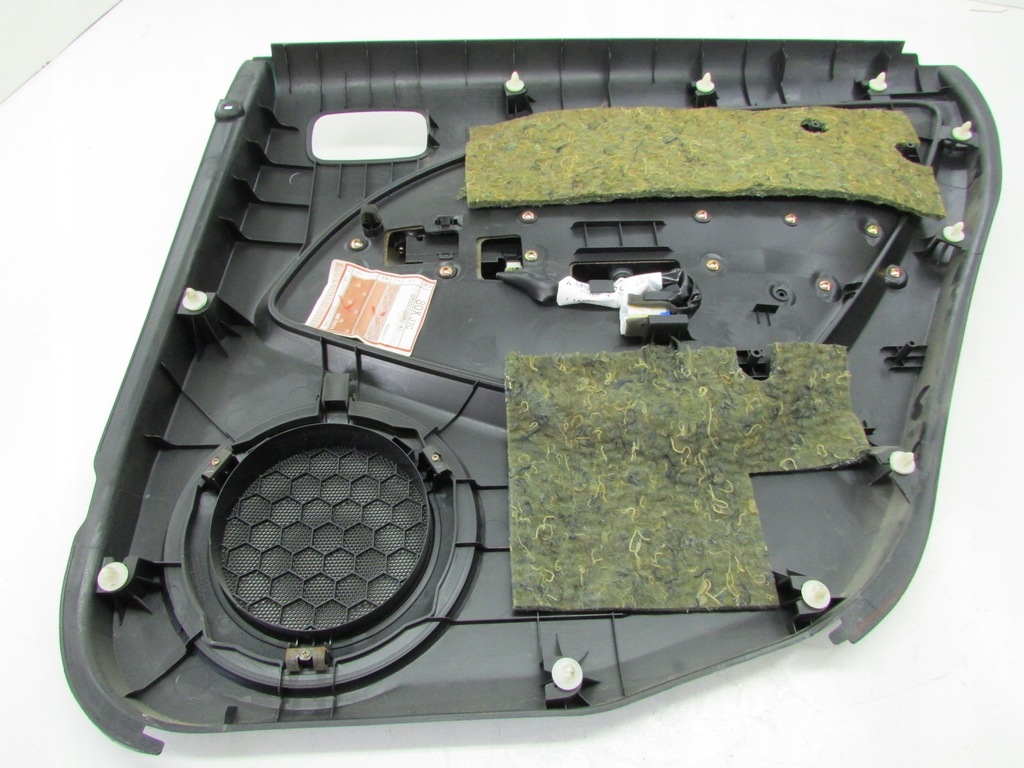 фото №7, Mitsubishi outlander 1 обшивка левый задняя 02-06r распродажа!!!!!!!!!!!