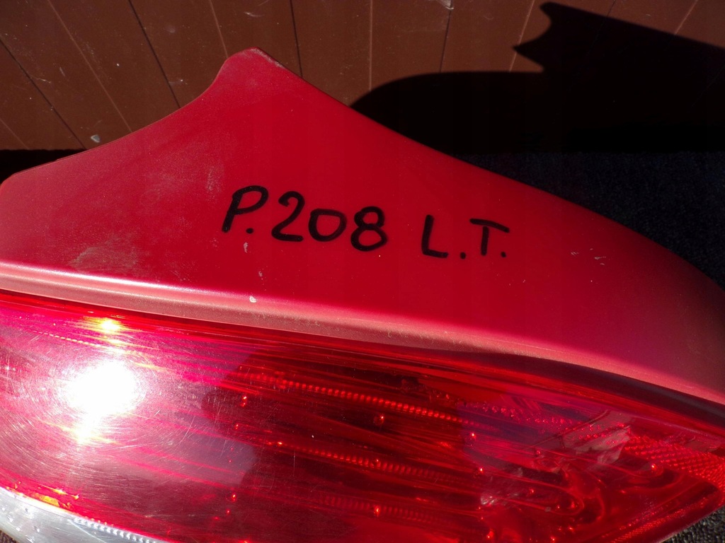 фото №8, Лампа лівий задня peugeot 208 led